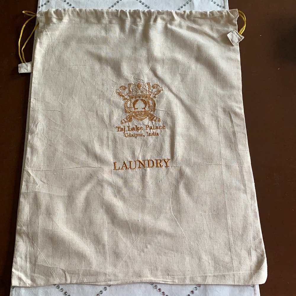 Taj Lake Palace Dust Bag Laundry